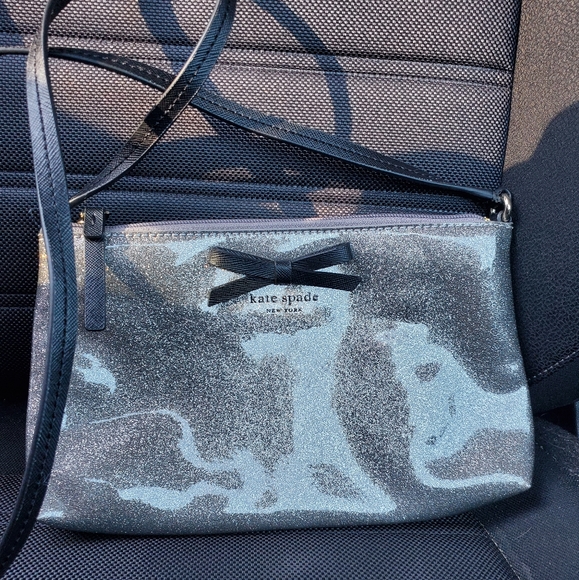 NWOT, Kate Spade New York Army Mavis street Silver/ Gray glitter crossbody bag - Picture 5 of 12